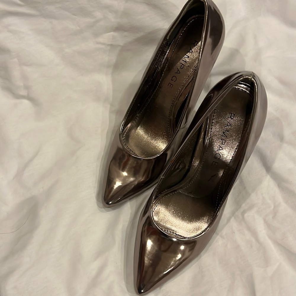Bronze, 4” spiked heel pumps. New, Never worn. Rampage sz8 med.